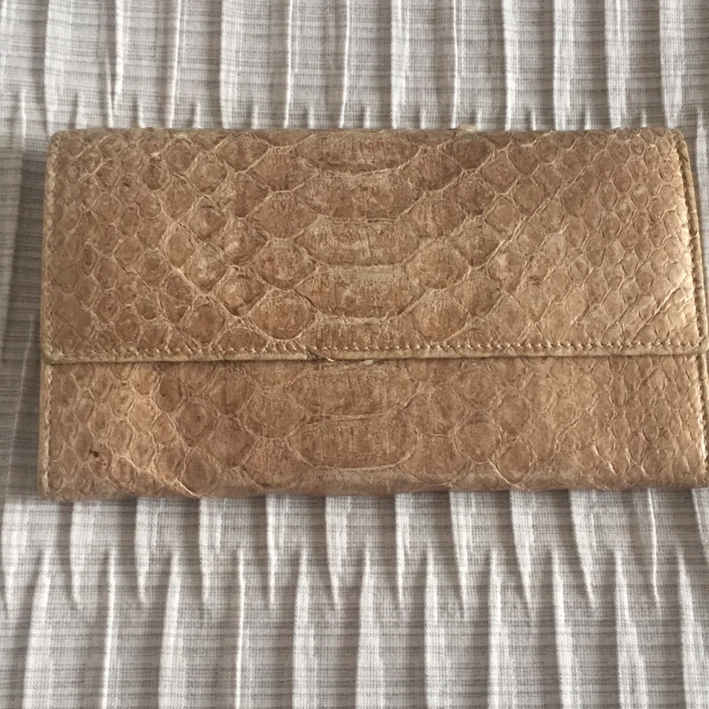 Bruno Magli wallet
